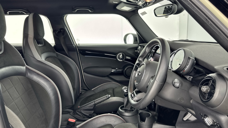 MINI Hatchback 1.5 Cooper Sport 5dr Petrol Hatchback